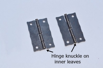 Embossed Box Hinge (pair)