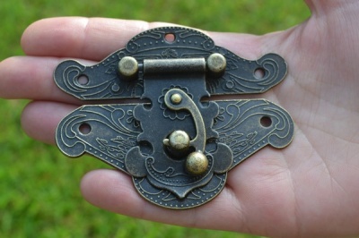 Large Bronze Finish Box Clasp