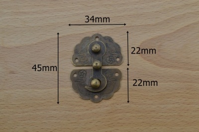 Round Hook Box Catches (2)