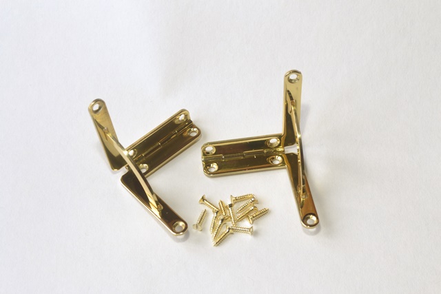 quadrant hinge